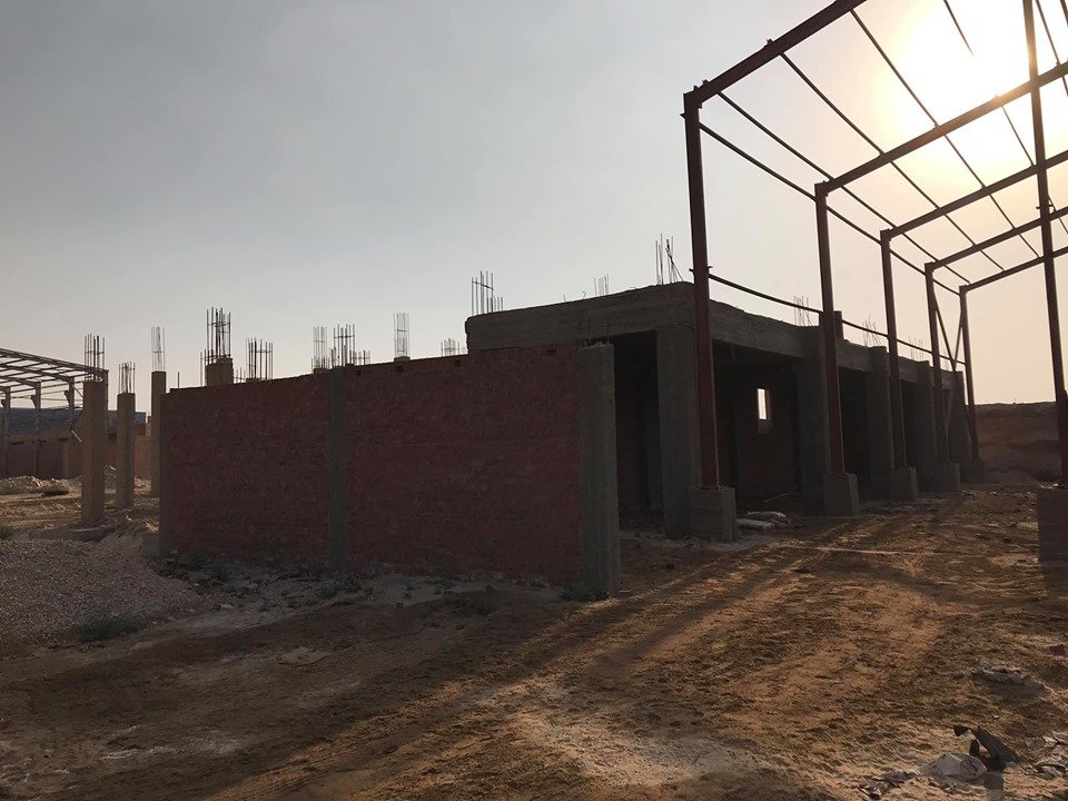 مصنع خشب للبيع بالمنطقه الصناعيه ب كوم او راضي