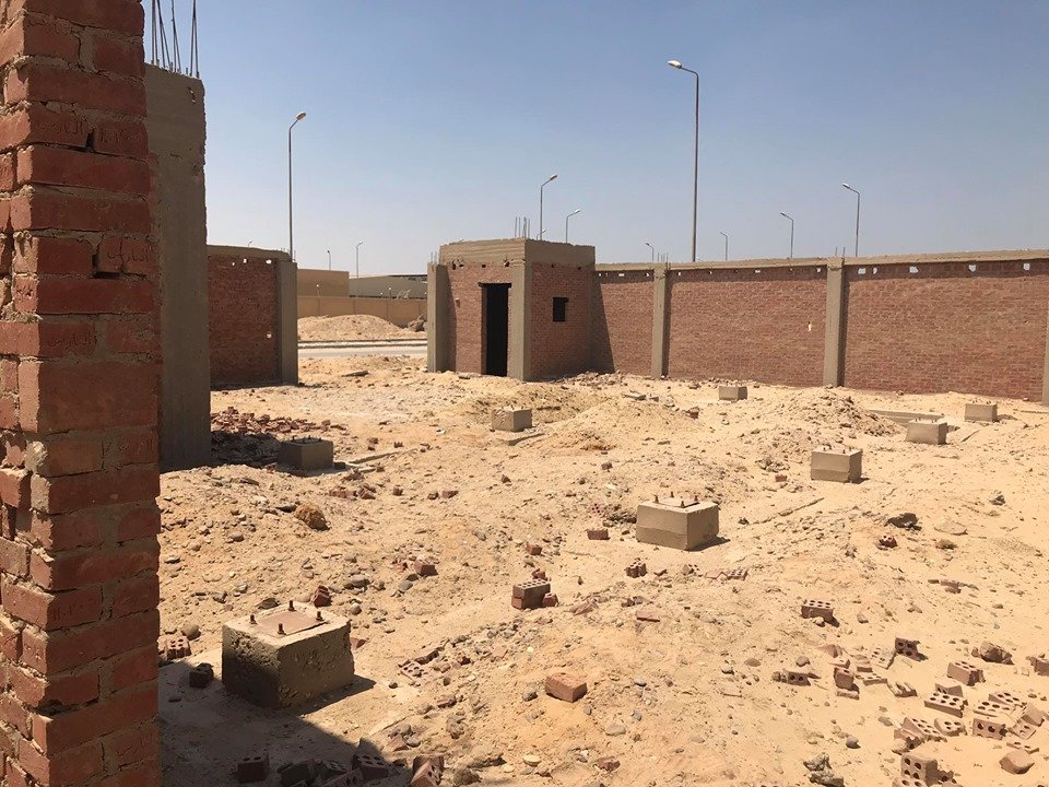 مصنع غذائي للبيع بالمنطقه الصناعيه كوم ابو راضي