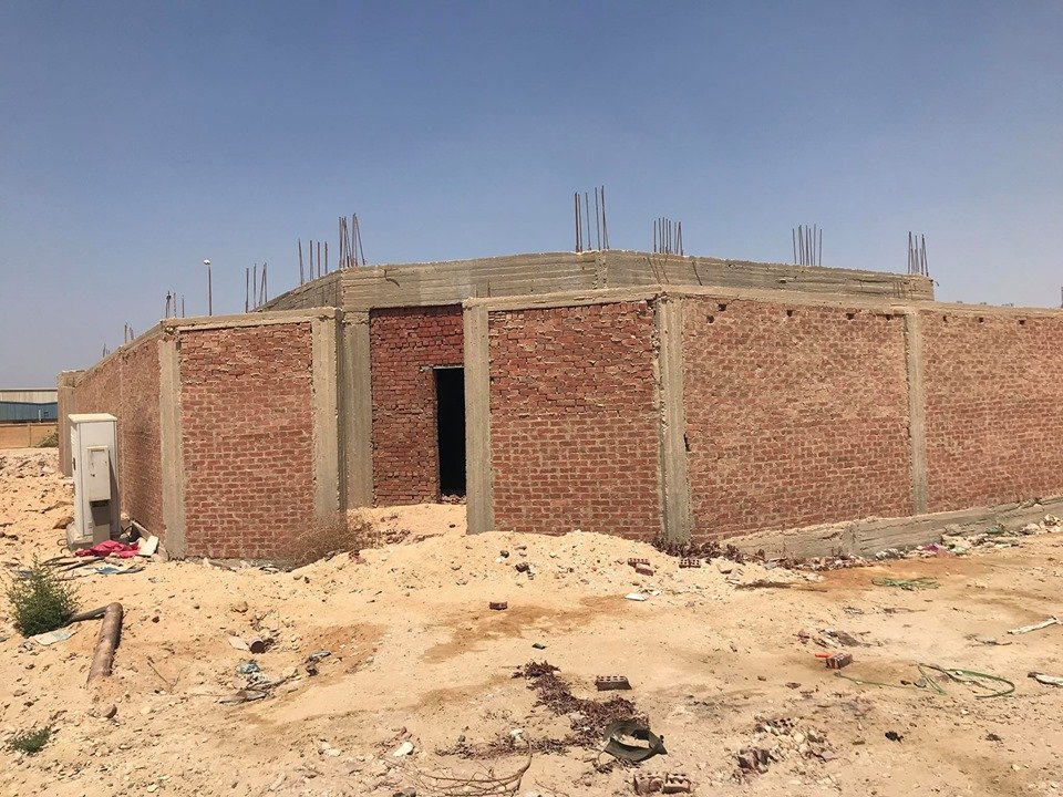 مصنع غذائي للبيع بالمنطقه الصناعيه كوم ابو راضي