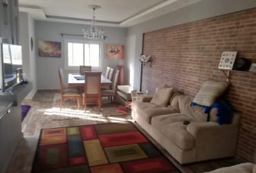 في أرقى أماكن الشروق 165 متر دور تاني واجهه بحري الحي الثالث شرق مج 9 بالجراج و المخزن متشطبة