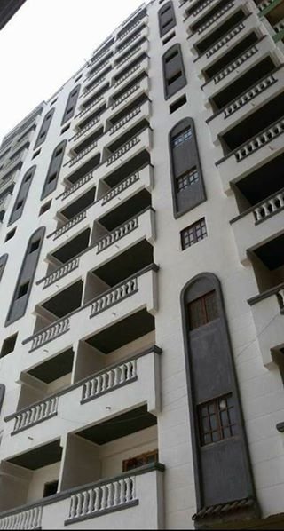 شقه للبيع بجسر السويس بالنزهه2 متفرع بشارع ال27 شقه