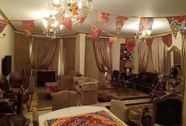 شقه ١٧٠متر بالحي التاني لوقطه ولسرعه البيع بالمطبخ الخشب