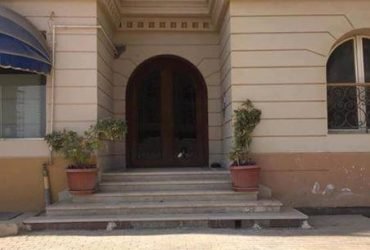 شقة للبيع بجوار الجامعة الأمريكية – التجمع الخامس
