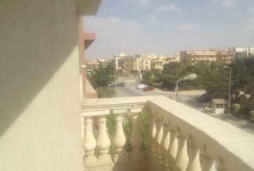 شقه للبيع في ارقى واميز عمارات البنفسج دور متكرر باسانسير