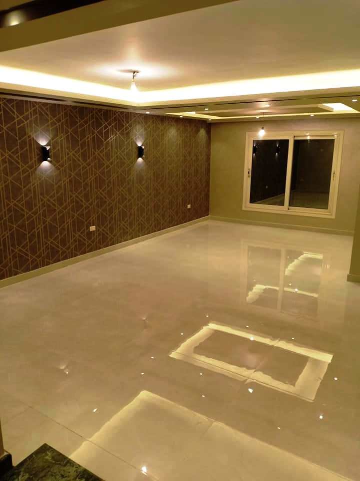 شقة للبيع 240م ألترا سوبر لوكس بأرقى موقع بالمنطقة السادسة خطوات من شارع أحمد فخرى على شارع رئيسي إت