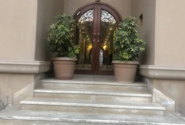 شقة 207 م بجوار الجامعة الامريكية