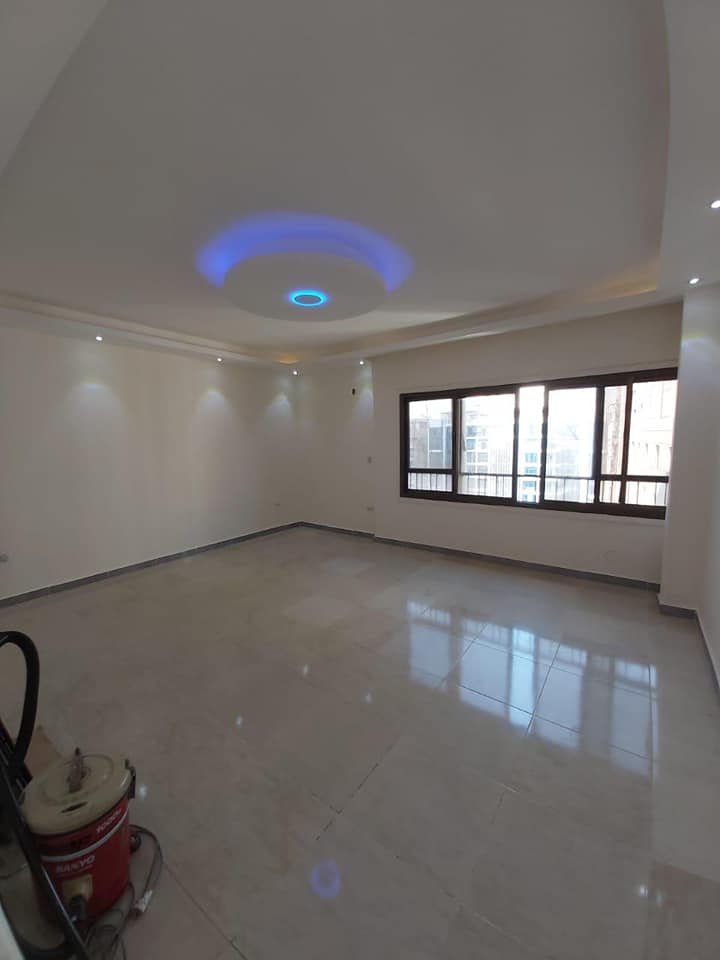 شقه للبيع بالمهندسين متفرع من جامعه الدول