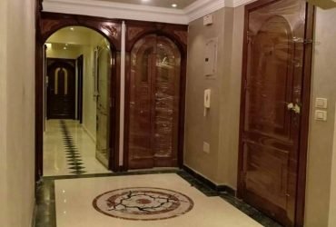 شقة فاخرة بالمنطقة السادسة بشارع واسع اتجاهين من احمد فخري وترى حديقة الطفل بعمارة حديثة و تشطيب ال