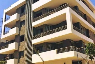 شقة للبيع بالتقسيط على 8 سنوات بدون فوائد بالتجمع الاول وسيط مصر