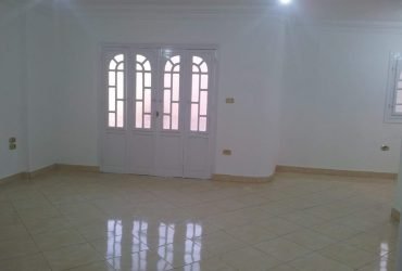 شقة لقطة للبيع أو للإيجار بالنزهة الجديدة
