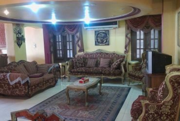 شقة لقطة للبيع بحي السفارات بشارع رئيسي سوبر لوكس فيو مفتوح