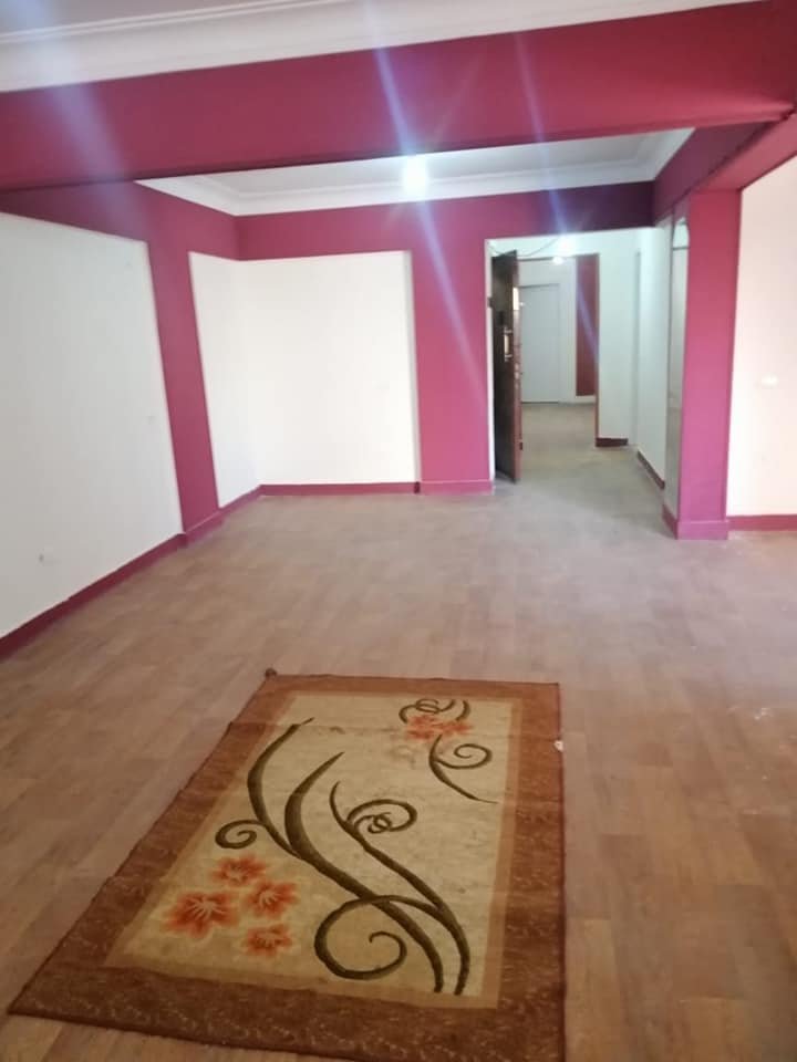 شقة ٢٠٠م بمربع السراج مول