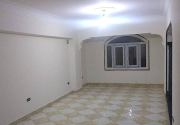 شقة لقطة للبيع تشطيب سوبر لوكس بالنزهة الجديدة