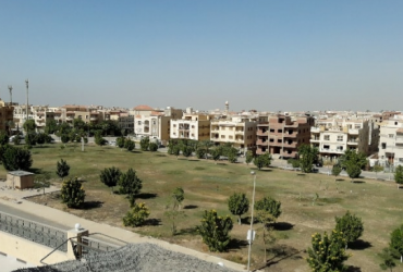 شقة ٣٠٠م للايجار بالتجمع الخامس فيلات النرجس