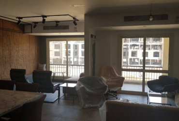 شقة 128م بمقدم 235الف على فيو بالتجمع الخامس