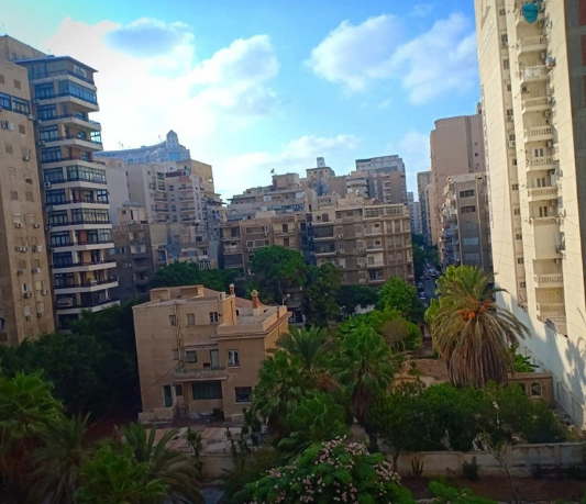 بموقع مميز وراقي شقه 200م في جناكليس