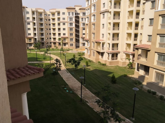 للبيع بالتقسيط في مدينتي شقة 109 م بالمرحلة الثانية فيو جاردين و شارع و الخدمات