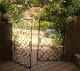 شقه ٢٠٠ متر سوبر لوكس اول سكن في البنفسج فيلات