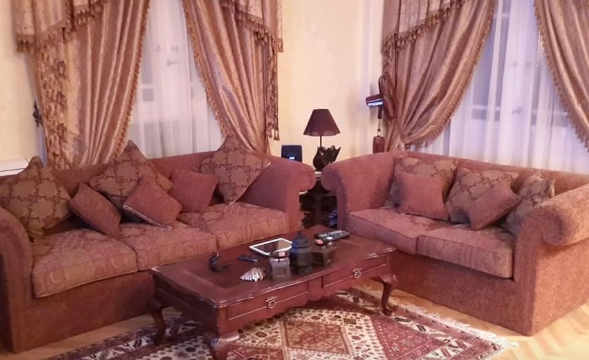 شقة  200 م للبيع بعمارات الحي الخامس