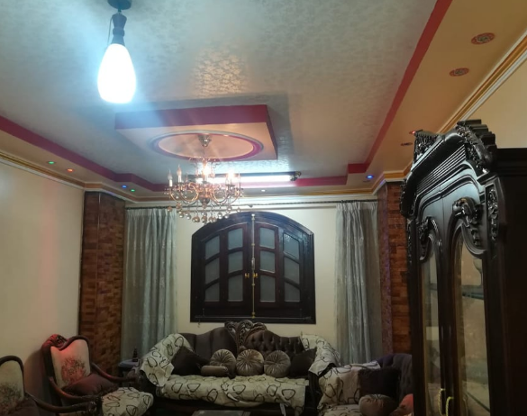 شقه للبيع على شارع عبد السلام عارف