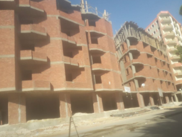 سهم سكني للبيع برج حديث شارع الروضه خلف لاميرا كورنيش النيل