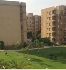 شقه للايجار ق ج بمدينتي فيو وايد جاردن مساحه 135م