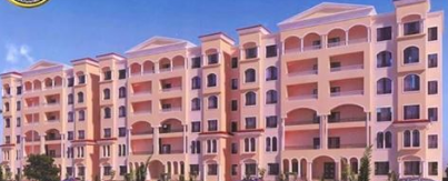 شقه للبيع  التجمع الخامس بالتقسيط تشطيب سوبر لوكس بالقرب من الجامعة الامريكية