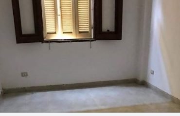 شقه للايجار دور ارضي مرتفع بالحي الثالث