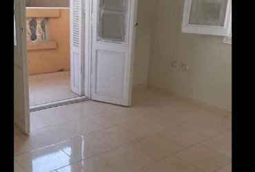 شقه للايجار مساحه 120 متر