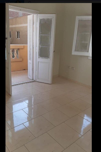 شقه للايجار مساحه 120 متر