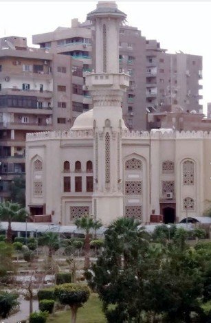 شقة نصف تشطيب للبيع في أرقى موقع استراتيجي في مدينة نصر