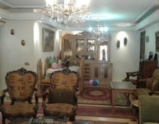 شقه مرخصه بجناكليس اول نمره من شارع ابوقير148م