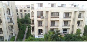 شقة للايجار بالشيخ زايد بكمبوند حدائق المهندسين 140متر