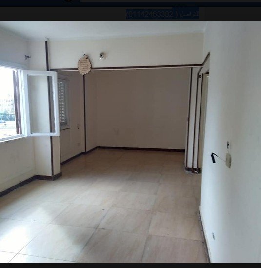 شقه للبيع الحي 16  مج4 دور تاني