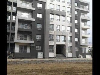 شقه للبيع دار مصر الحي 16