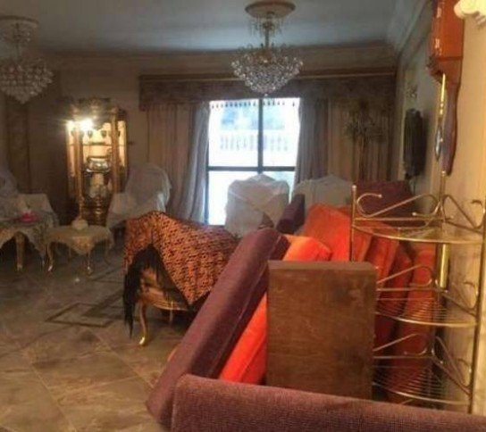 ‎‎شقه لقطه للبيع زهراء مدينه نصر شارع الاسماعيليه ناصيه فودافون وبنك مصر‎‎