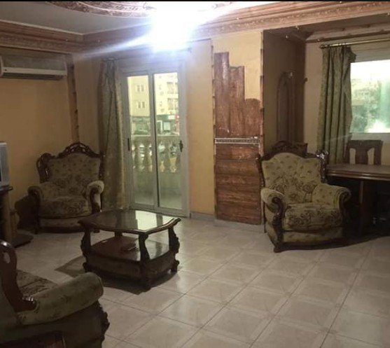 شقه للايجار بالحي الأول مجاوره اولي