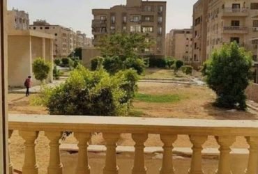 دوبلكس 525 متر بموقع مميز بالتجمع الخامس حي النرجس