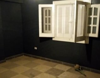 شقه متشطب سوبر لوكس مساحة 160متر السعر 400الف مدخل رخام و2اسانسير بالدور الرابع
