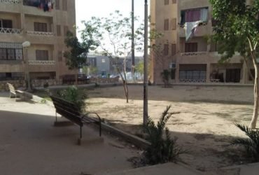 شقه مفروش إيجار بالحي  ال11مج2اسكان شباب بها غاز مياه