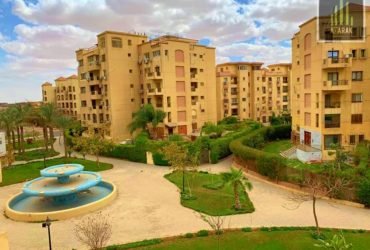 فرصه للاستثمار و لهواه التميز بكمبوند حي الاشجار شقه للبيع موقع مميز جدا 172 م دور ثاني بأسانسير