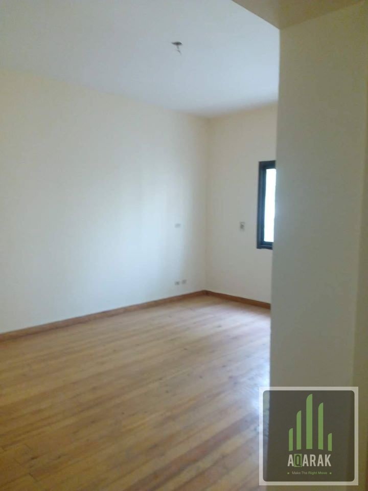 شقة للبيع بكمبوند حى الاشجار 6 اكتوبر امام دريم لاند 127 م دور رابع