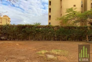 شقه للبيع في حي الاشجار مساحه 200 متر بحديقة خاصه 400 متر