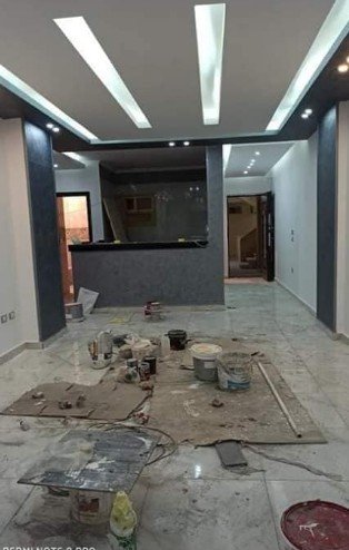 ‎‎للبيع شقة 147 متر واجهة وسط دور رابع رسمي مش اخير تشطيب ألترا سوبر لوكس أول سكن 3 غرف – 2 حمام – ر‎‎