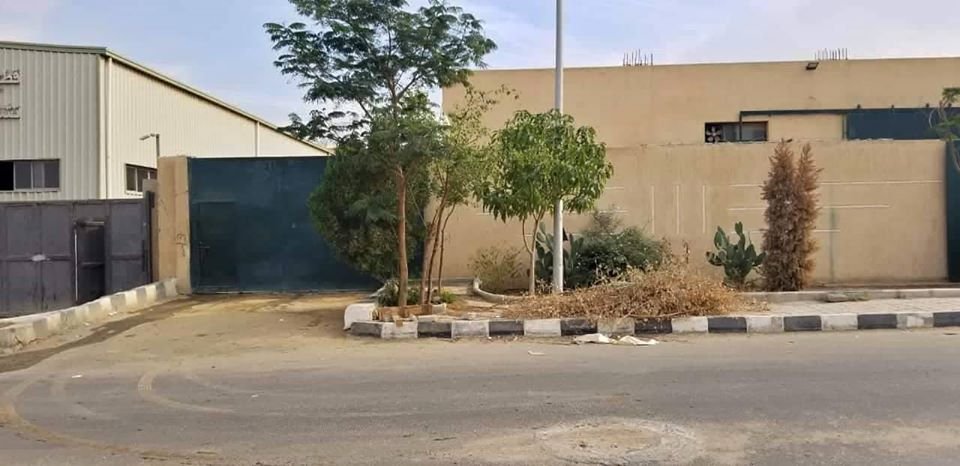 مصنع للبيع في بدر الصناعية