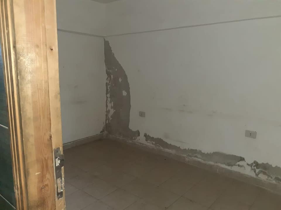 وحده صناعيه بالمجمع الصناعي بمنطقه الخانكة للبيع .