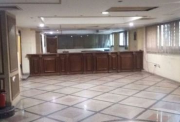 مقر تجارى ادارى تشطيب فاخر للايجار بموقع تجارى متميز وسط القاهرة