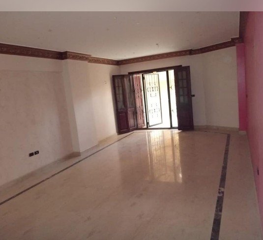 ‎‎شقه للايجار ارضي بجنينه فيلات الياسمين التجمع الاول‎‎