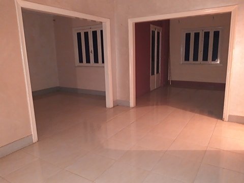 للشركات والمراكز الكبرى شقة سوبر لوكس للايجار بموقع متميز بالقرب من رمسيس