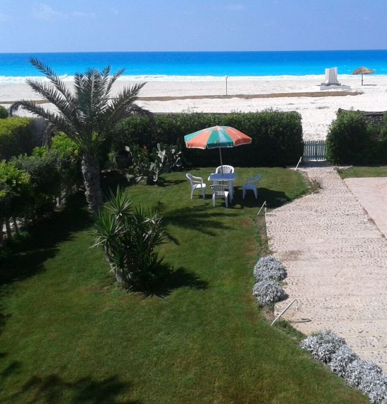 فيلا سوبر لوكس صف أول على البحر بقرية هايدى الساحل الشمالى ك 58